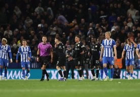 Англия Премьер-лигасининг 34-туридан ўрин олган баҳсда