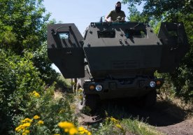 Ukraina HIMARS bilan Rossiyaning asosiy ustunligini yo‘qqa chiqarmoqda. Rossiya armiyasi unga chora topishi mumkinmi? фото