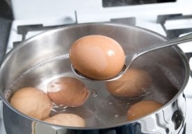 Italian physicists have created a method of boiling eggs while preserving nutrients фото