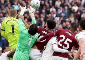 Легенда Manchester United Петер Шмейхель подверг резкой