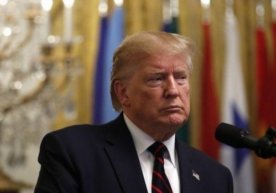 Трамп Зеленскийни Россия президенти деб айтиб юборди фото