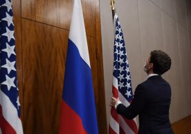 © Sputnik / Павел Бедняков Россия ва НАТО ўртасидаги