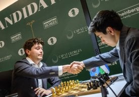 Le célèbre joueur d’échecs ouzbek Javohir Sindorov a fait