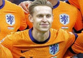 Нидерландия терма жамоаси ярим ҳимоячиси Френки де Йонг