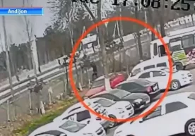 Фото: Видеодан кадр / Zo‘r tv Андижонда қоидабузар