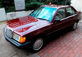 Mutlaqo yangi Mercedes-Benz 190 sotuvga qo‘yildi (foto) фото