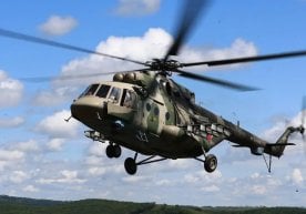 Россияга тегишли Ми-8 ҳарбий вертолёти Финландия