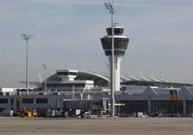 Мюнхен халқаро аэропортида номаълум дронлар пайдо бўлгани