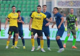 Superliga. "Neftchi" o‘z maydonida "Surxon" bilan durang o‘ynadi фото