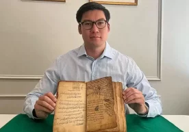 Фото: Kazinform Антиквар ва нодир буюмлар коллекционери,