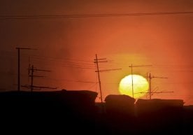 A magnetic storm hits Earth фото