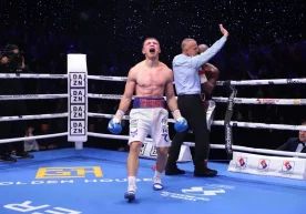 Боксчимиз яримоғир вазнда мутлақ жаҳон чемпиони Артур