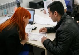 Россия Давлат Думаси депутати Луговой мигрантлар учун банк