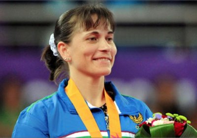 42 ёшли Оксана Чусовитина навбатдаги олтин медални қўлга киритди фото