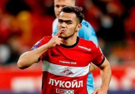 "Рубин" "Спартак" сафида тўп сураётган