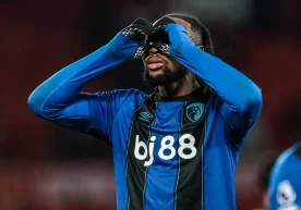 Лондоннинг "Арсенал" клубида тўп сурган собиқ