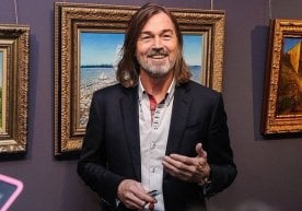 Rossiyalik rassom Nikas Safronov shprotdan bo‘shagan