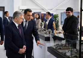 Ўзбекистон Республикаси Президенти Шавкат Мирзиёев хизмат