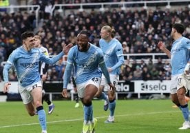 Англия Лига кубоги ярим финал босқичининг илк баҳси