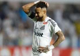 Неймар якшанба куни «Сантос»нинг CT Реи Пеле базасидаги