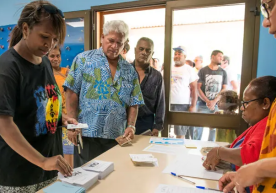 Yangi Kaledoniya Fransiyadan mustaqil bo‘lish uchun referendum o‘tkazdi фото