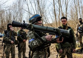 Shvetsiya Ukrainaga raketalar va tankka qarshi qurollar yuboradi фото