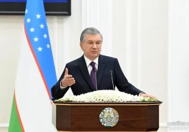 Президент Шавкат Мирзиёев Нурафшон шаҳрида халқ