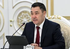 Foto: AP Yig‘ilish ishtirokchisi ijtimoiy loyihalar bilan