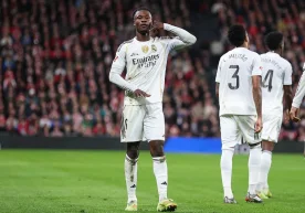 İspanya'nın «Real Madrid» takımı ve Fransa milli