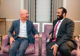 Jeff Bezos va Muhammad Bin Salmon/Foto: Saudi Press Agency