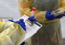 Sinovlar Dolxauzi universitetining vaksinologiya markazida