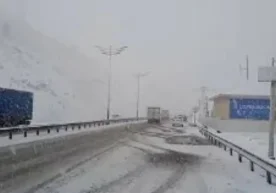 Перевал ҳудудида кеча кечқурундан бери ёғган кучли қор