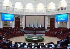 Oliy Majlis Qonunchilik palatasining majlisida deputatlar
