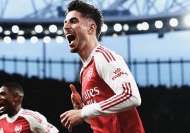 Arsenal Angliya Premer-ligasi chempionligi sari yana bir
