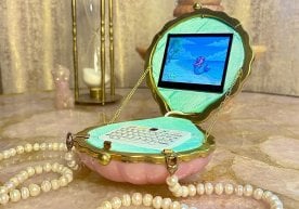 Өзін «ашық кодты жаман қыз» деп атайтын CC есімді блогер