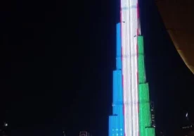 Дунёнинг энг баланд биноси Ўзбекистон байроғи "либоси"да намоён бўлди (фото, видео) фото