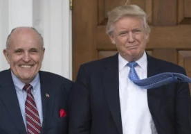 АҚШ президенти Доналд Трамп адвокати Руди Жиулианини
