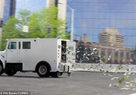 AQShning Indianapolis shtati yaqinida inkassator