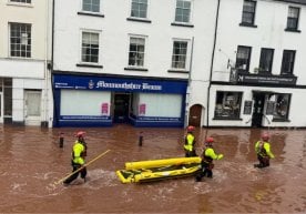 15-ноябрь куни кучли бўрон туфайли Португалияда уч киши