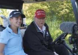 АҚШ президенти Доналд Трамп набираси Кай билан голф