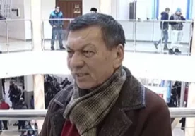 Олмаоталик пенсионер ҳайдовчилик гувоҳномасини