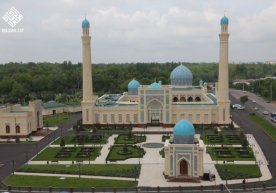 Бугун, 10 май куни Ўзбекистон президенти Шавкат Мирзиёев