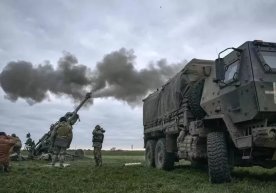 Asir: Ukraina askarlari otishni internetdagi videolar yordamida o‘rganishadi фото