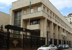 Россияда ишлаётган мигрантлар ёрдам учун кимга мурожаат қилиши мумкин? фото