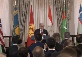 АҚШ Сенатининг Халқаро муносабатлар қўмитаси раиси Жеймс