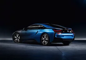 Германиянинг BMW компанияси 2017 йилда i8 гибрид купесини