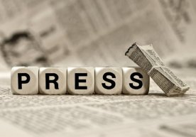 Афғон журналистлари халқаро ҳамжамиятдан ёрдам сўради фото