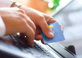 Навоийда бемор қиз учун пластик картага йиғилган 6 миллион