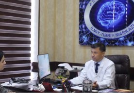 Taşkent Tıp Akademisi sinir hastalıkları bölümü profesörü,