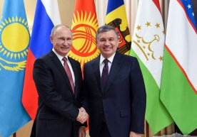 Prezident Shavkat Mirziyoyev Vladimir Putinni tug‘ilgan kuni bilan tabrikladi фото